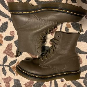 COPY - Women’s Doc Martens